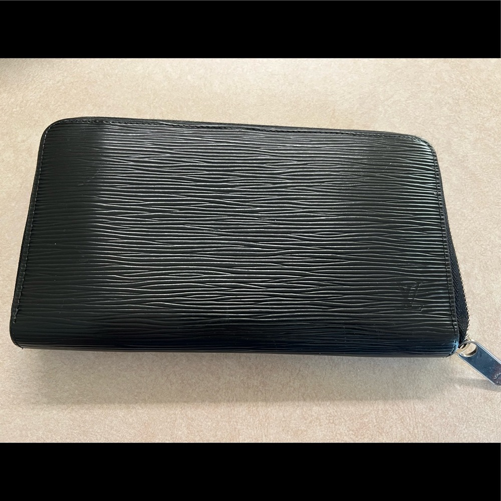 Louis Vuitton Black Epi Wallet